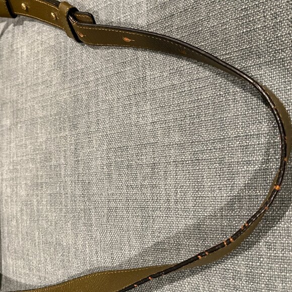 Orla Kiely Stem Olive Green Punched Leather Crossbody Messenger Bag - Picture 7 of 10